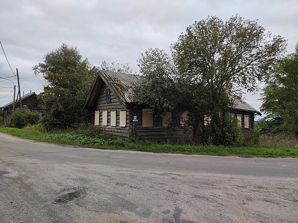 Заброшенный жилой дом (нач. XX в.) в Каршево-Кичаково