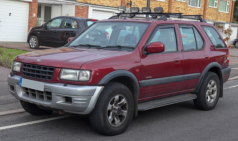 File:2000 Vauxhall Frontera Limited DTi 2.2 Front (1).jpg