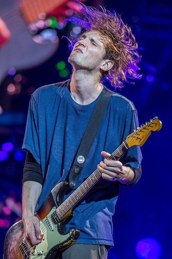 Klinghoffer performing with Red Hot Chili Peppers at Rock im Park 2016