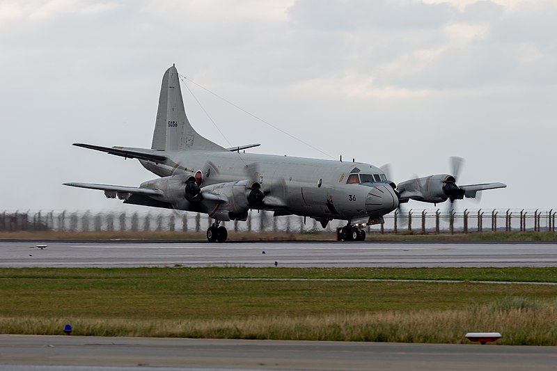 File:20181208 JMSDF Lockheed P-3 Orion landing Naha Air Show 2018-7.jpg