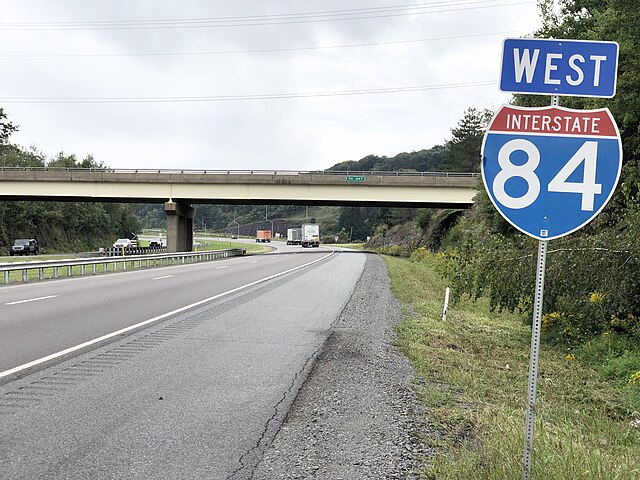 I-84 westbound at PA 247 in Jefferson Township