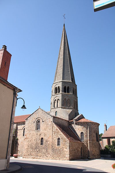 File:28. Église Saint Martin d’Ygrande.JPG