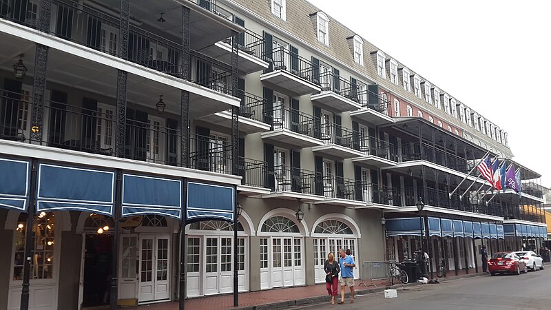 File:500 block of Bourbon Street, French Quarter.jpg