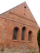 Dreifenstergruppe der Pankratius­kirche in Stuhr (bei Bremen), Seitenfenster rundbogig, 1. Hälfte 13. Jh.