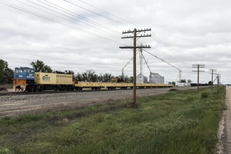 GREX train in Colorado. A rail engine and flatbed cars near the little crossroads of Carlton in Prowers County, Colorado LCCN2015632200.tif