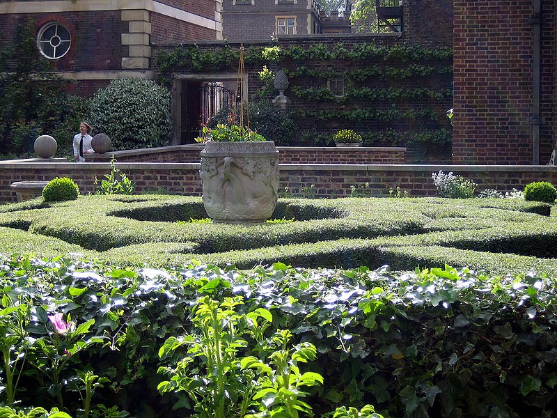 File:Abbey garden.jpg