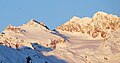 Die Agglsspitze (zweiter Berg von links) von Pflersch aus gesehen. Rechts die Feuersteine