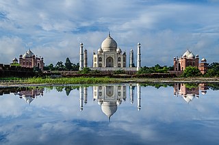 Aks The Reflection Taj Mahal.jpg