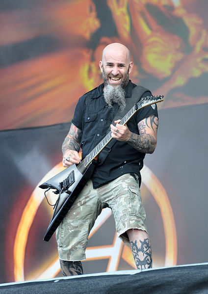 Scott Ian has played rhythm guitar on all of the band's recordings, and is the sole remaining founding member in the band.