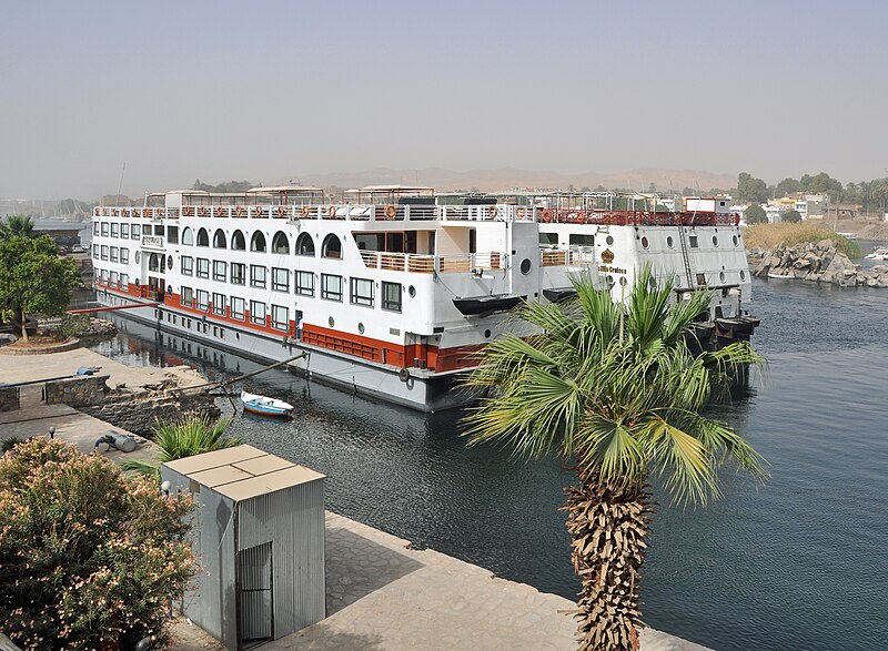 File:Aswan Nile R13.jpg