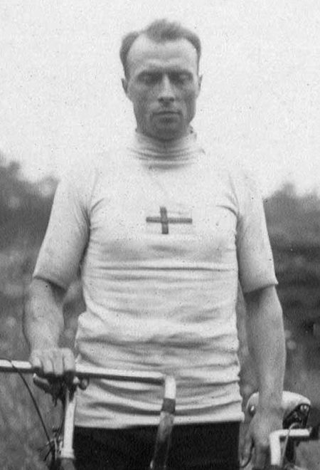 Axel Persson 1920.jpg