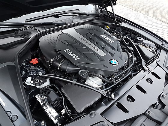 Двигатель бмв x6. BMW n63b44. Мотор BMW 4.4. BMW m6 мотор 4.4 турбо. Двигатель n63b44.