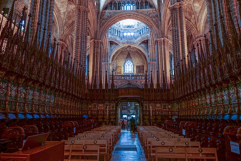 File:Barcelone - Cathédrale - Stalles.jpg