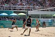 Deutsch: Beachvolleyball bei den Olympischen Jugendspielen 2018; Tag 11, 17. Oktober 2018; Jungen, Spiel um Platz 3 – Argentinien-Ungarn 2:0 (21–15/21–15) English: Beach volleyball at the 2018 Summer Youth Olympics at 17 October 2018 – Bronze Medal Match – Argentina-Hungary 2:0 (21–15/21–15)