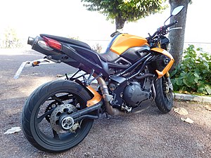 Benelli TNT 899 S (3).jpg