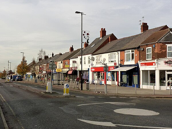 Image: Bircotes shopping centre   geograph.org.uk   4259650