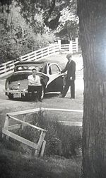 Thumbnail for File:Bugatti with Robert Denning and Charles Gibson.jpg