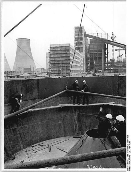 File:Bundesarchiv Bild 183-H0428-0014-001, Baustelle Kraftwerk Thierbach, polnische Monteure.jpg