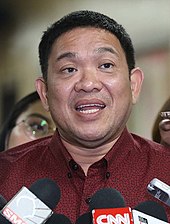 Rolando Andaya Jr. Camarines Sur Rep. Rolando Andaya gives a statement to the media (cropped).jpg