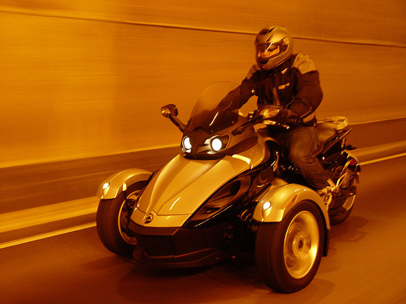 File:Can am spyder roadster.jpg