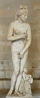 Венера Капитолийская. Статуя из Анцио. II век н. э. Париж, Лувр