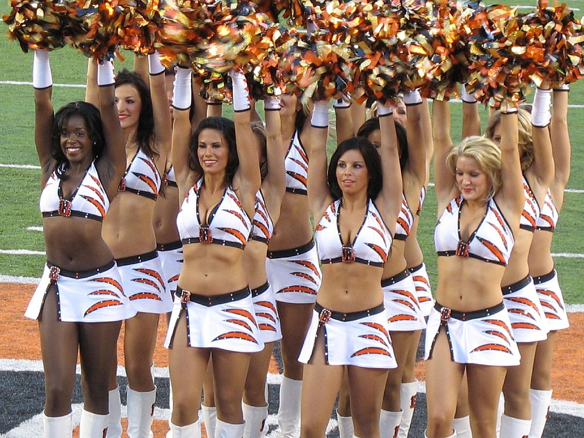 File:Cincinnati Bengals cheerleaders.jpg - Wikipedia