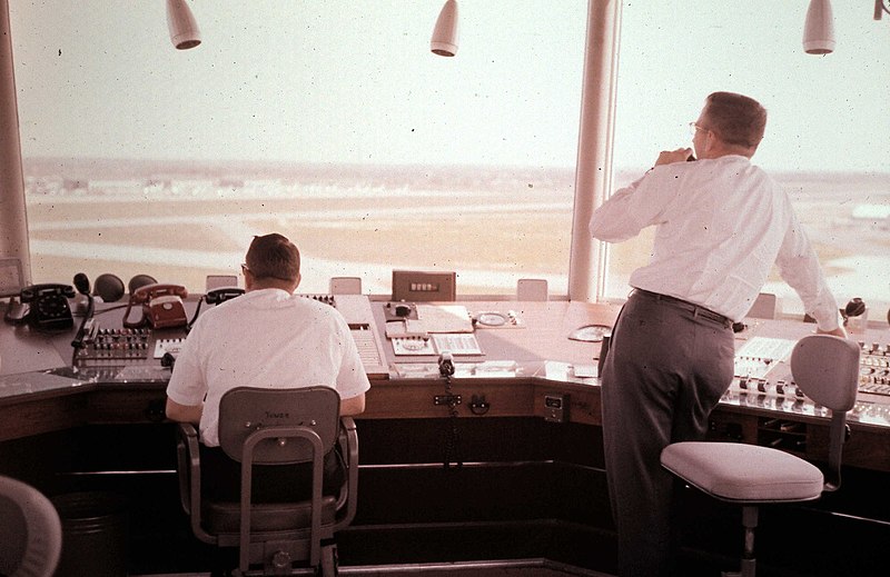 File:Civilian air traffic controllers, Memphis.jpg