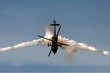 A Colombian Air Force AH-60L Arpia III firing its flares Colombian Air Force Sikorsky AH-60L Arpia III (S-70A-41) Ramirez.jpg