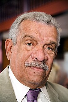 Derek Walcott.jpg