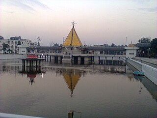 <span class="mw-page-title-main">Devi Talab Mandir</span> Temple in Punjab, India