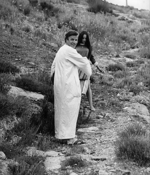 Zeffirelli with Olivia Hussey while filming Romeo and Juliet in 1967