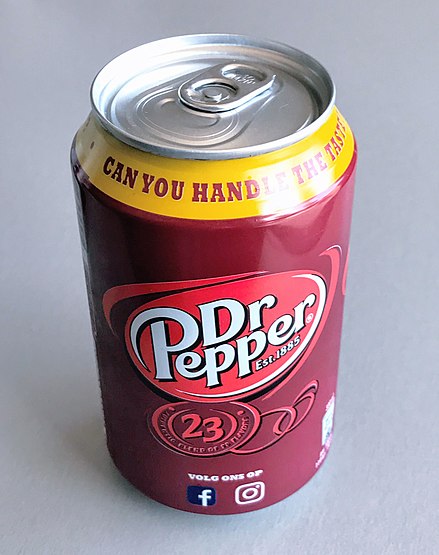 Pepper википедия. Доктор Пеппер. Доктор Пеппер 1885. Баночка доктор Пеппер. Coca-Cola доктор Пеппер.