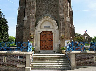 Biserica Dreuil-lès-Amiens 1.jpg