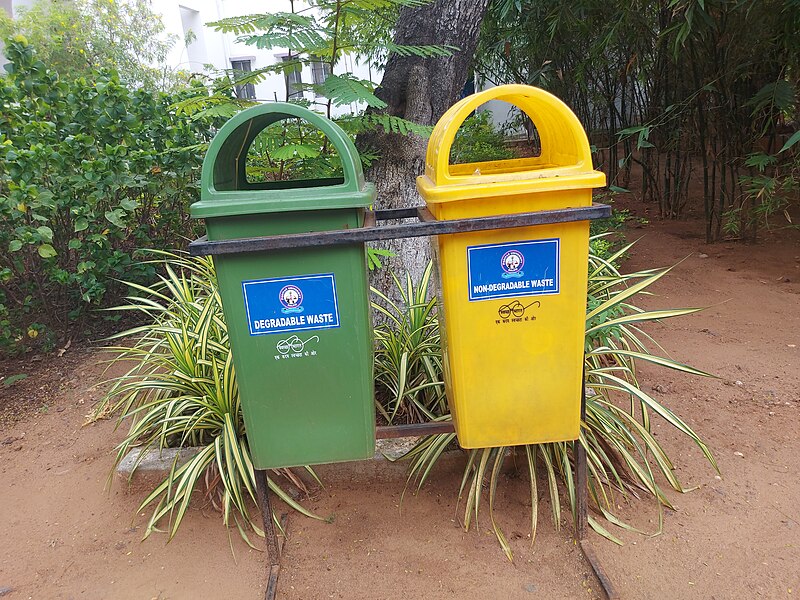 File:Dustbin 2.jpg