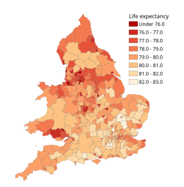 Mapa okresů v Anglii a Walesu zastíněná střední délkou života.