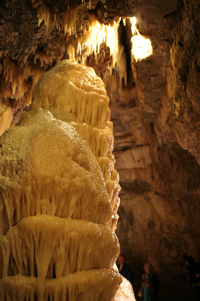 Die Hochzeitstorte in der Eberstädter Tropfsteinhöhle