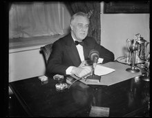 President Franklin D. Roosevelt delivers a radio address, 1933 FDR (Franklin Delano Roosevelt)- radio broadcast LCCN2016894434.tif