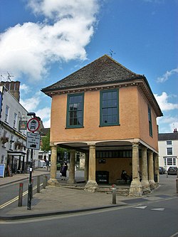 Faringdon, old Town Hall.JPG