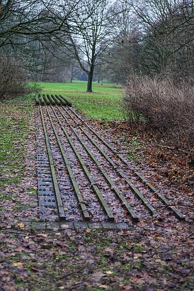 File:Fekete Zeittafel Duisburg.jpg