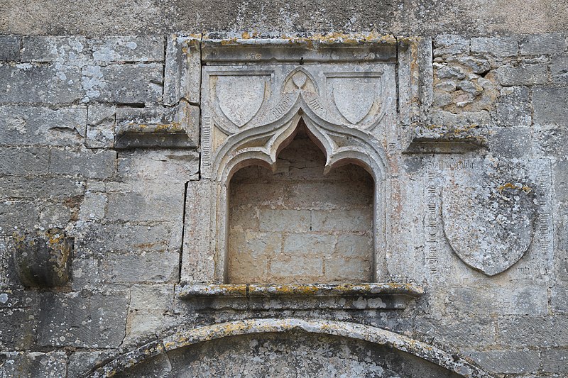 File:Fontaine-le-Comte Notre-Dame 605.jpg