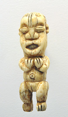 Frauenfigur, Amulett