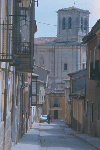 File:Fundación Joaquín Díaz - Iglesia de Santiago - Medina de Rioseco (Valladolid) (8).jpg