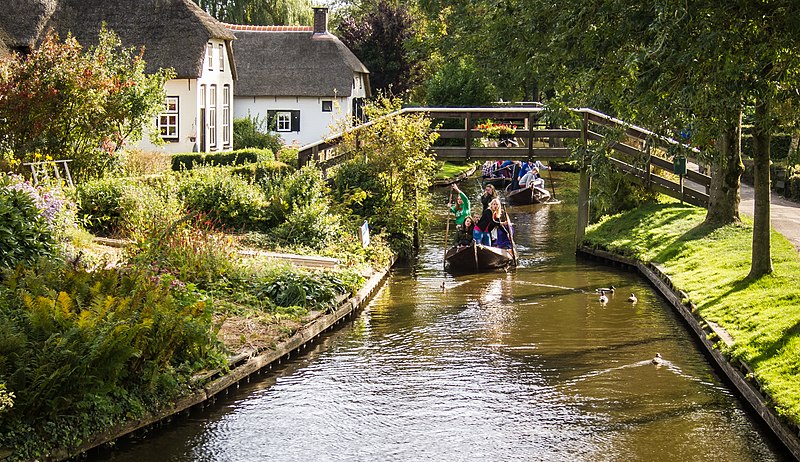 File:Giethoorn Netherlands flckr02.jpg