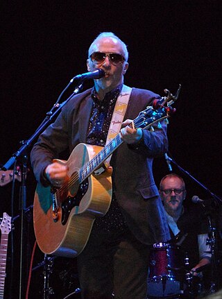 <span class="mw-page-title-main">Graham Parker</span> English singer-songwriter