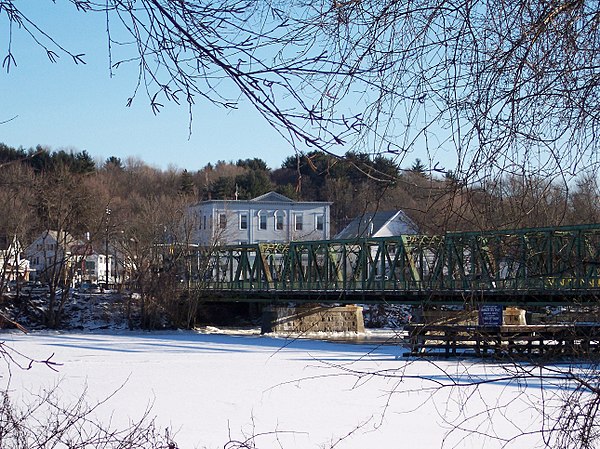 Old Bates Bridge on the Merrimack River in 2006
