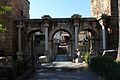 Hadrian Kale Kapısı - Hadrianstor - panoramio.jpg
