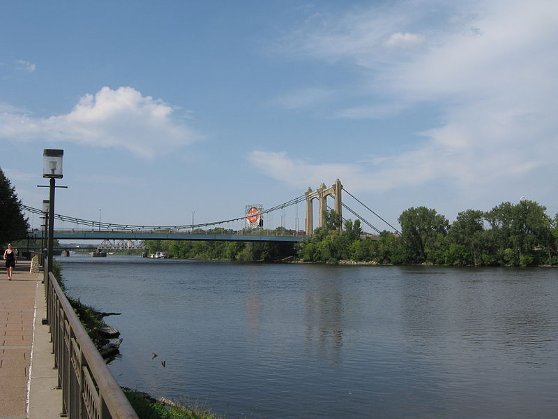 File:Hennepin Avenue Bridge.jpg