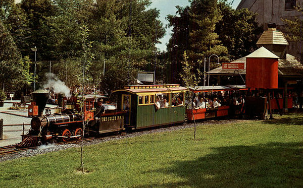 A 2 ft (610 mm) gauge Crown Metal Products train in Hersheypark in 1966