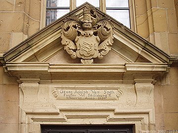 Barockes Portal, renoviert durch Speth 1696