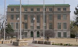 Gerichtsgebäude von Hodgeman County (Kansas) von W 2.JPG